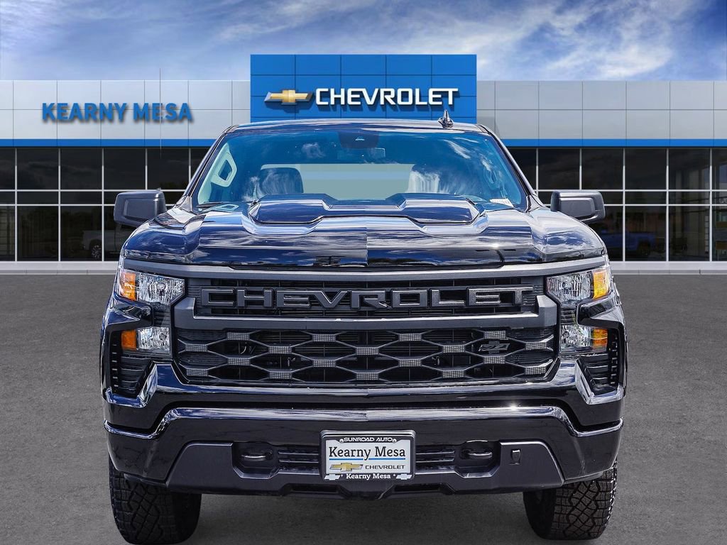 New 2026 Chevrolet Silverado 1500 Custom Trail Boss w/ Midnight Edition AWD/4WD image 2