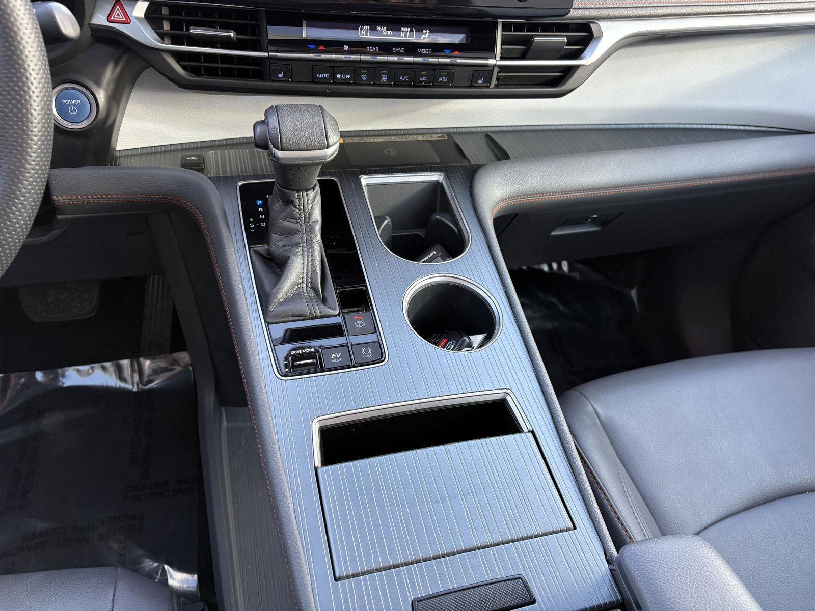 Used 2021 Toyota Sienna XSE image 13