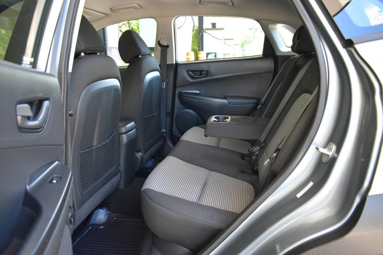Used 2021 Hyundai Kona SE FWD image 8