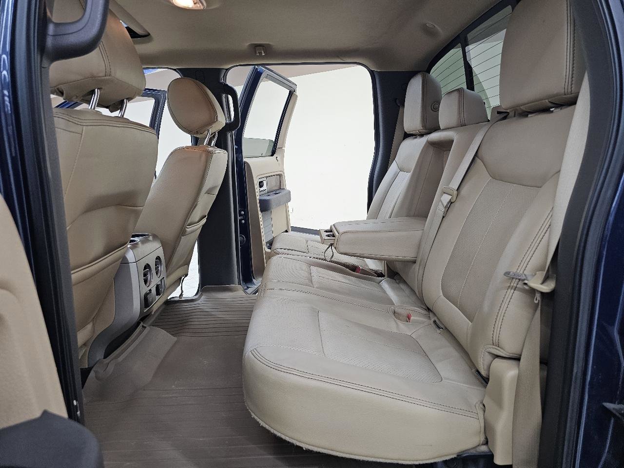 Used 2014 Ford F150 Lariat w/ Equipment Group 502A Luxury RWD image 24