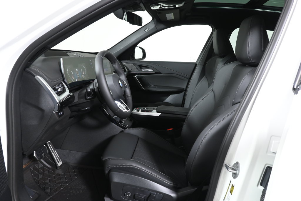 New 2027 BMW X1 xDrive28i AWD/4WD image 3