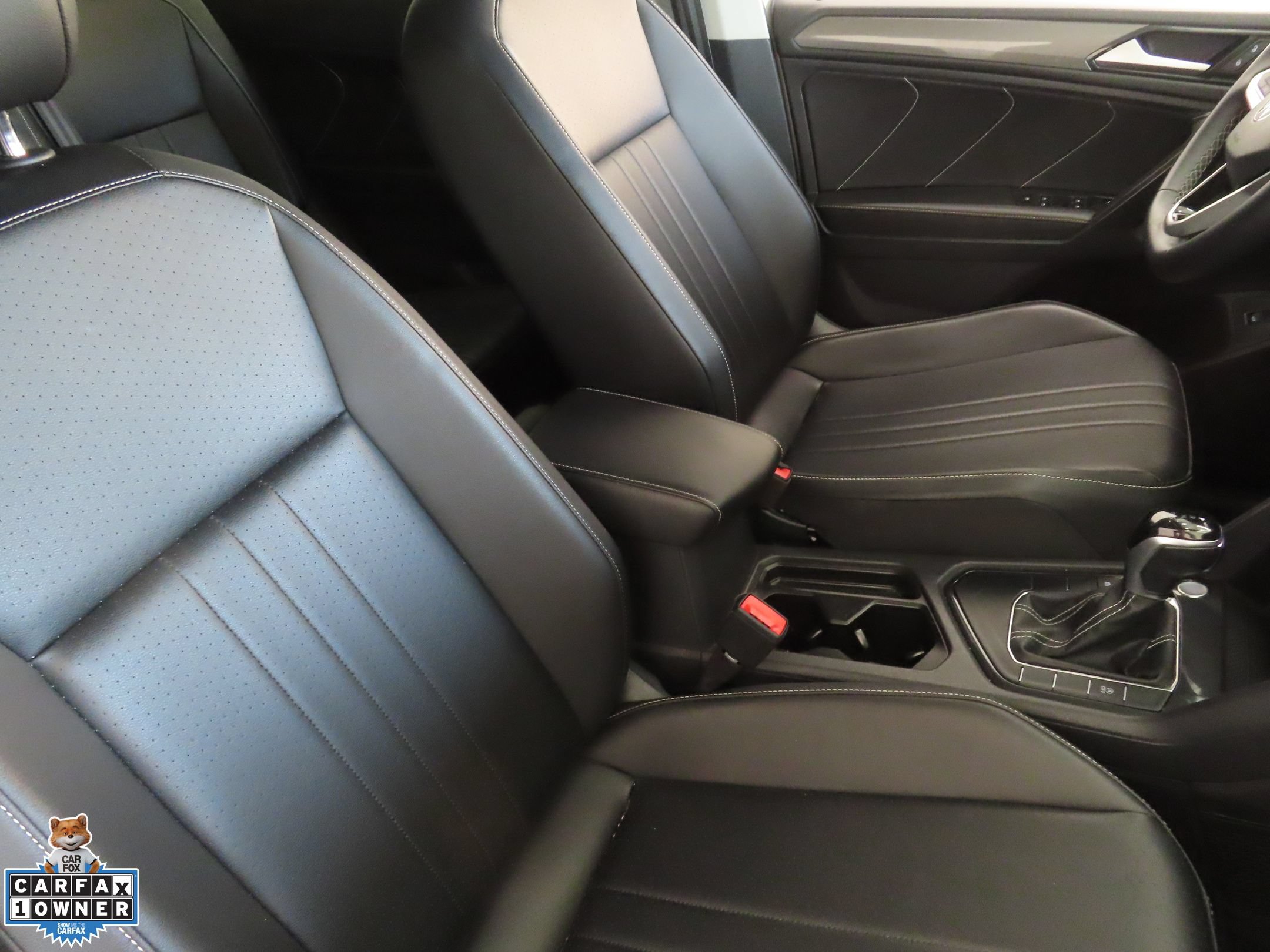 Certified 2022 Volkswagen Tiguan SE FWD image 27