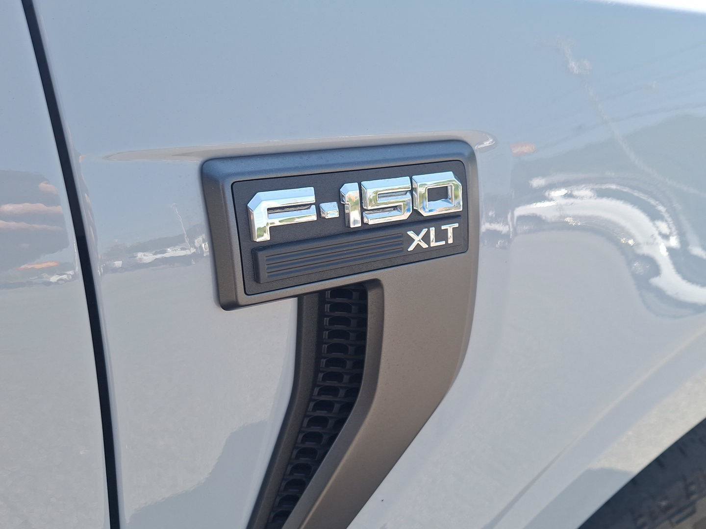 Used 2023 Ford F150 XLT w/ Equipment Group 302A High AWD/4WD image 7