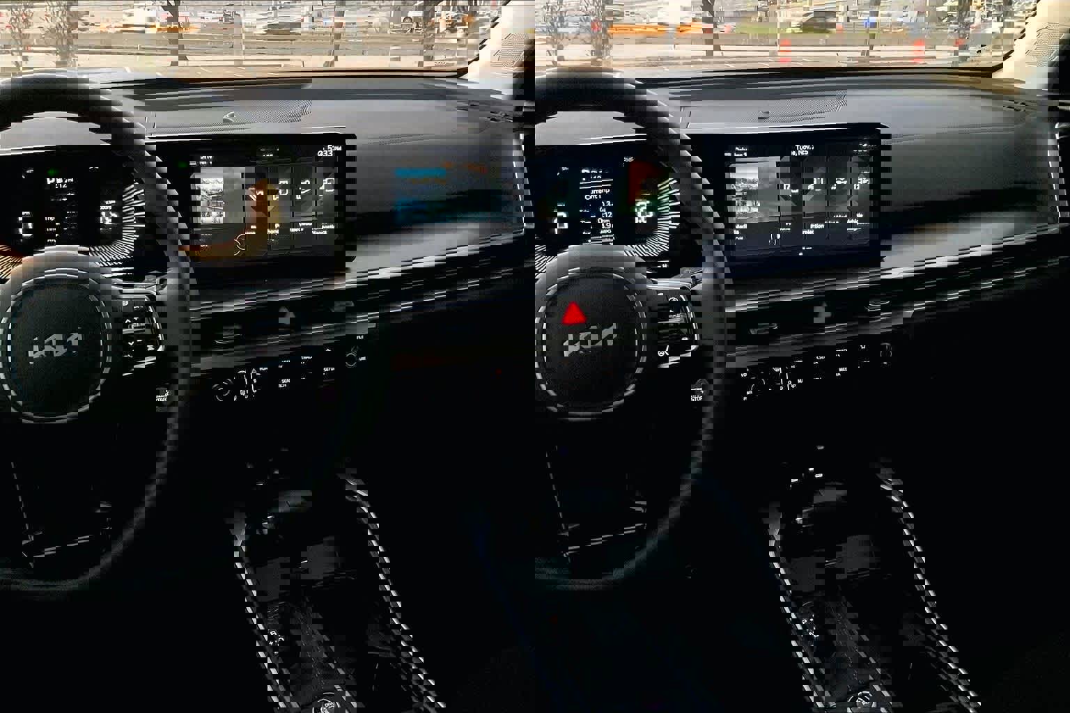 Certified 2024 Kia Sorento LX image 14