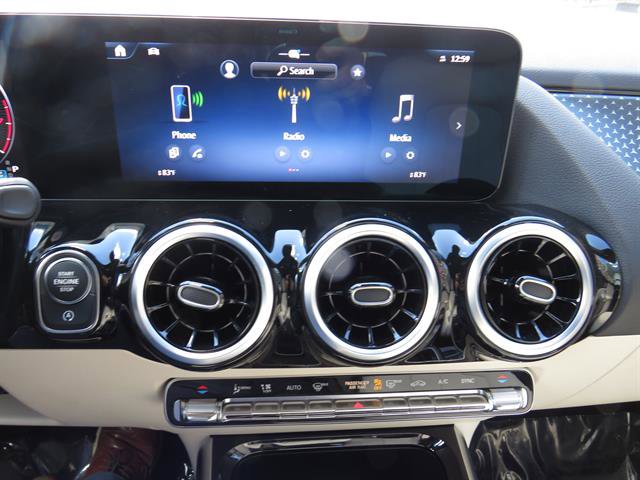 Used 2025 Mercedes-Benz GLA 250 4MATIC image 14
