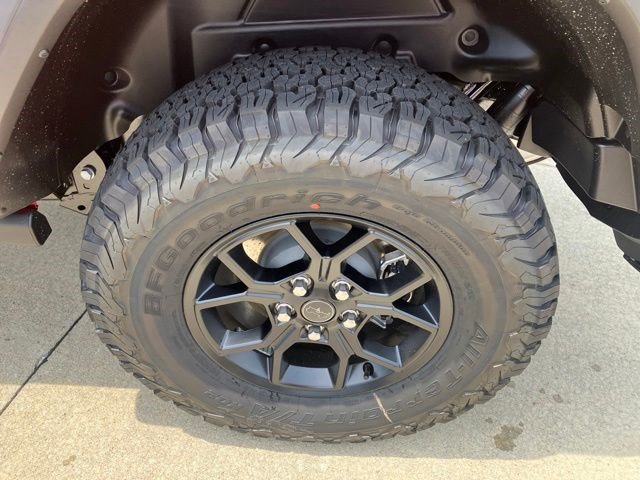 New 2026 Jeep Wrangler Unlimited Sport AWD/4WD image 29
