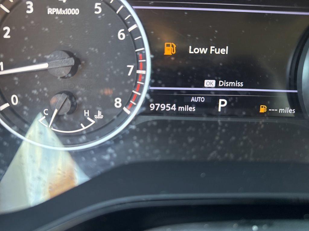Used 2022 Nissan Pathfinder SV AWD/4WD image 8