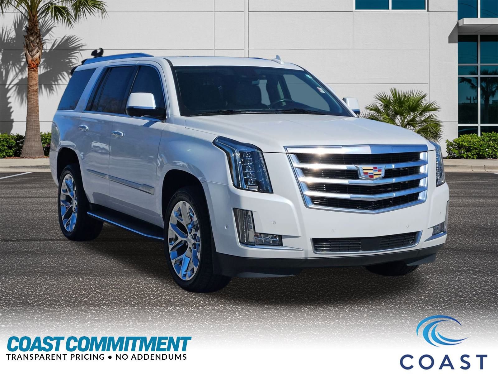 Used 2020 Cadillac Escalade Premium Luxury image 3