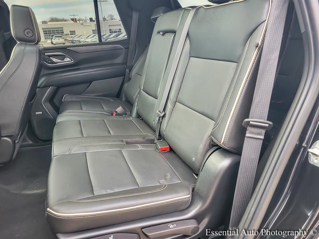 Used 2023 GMC Yukon SLT AWD/4WD image 15