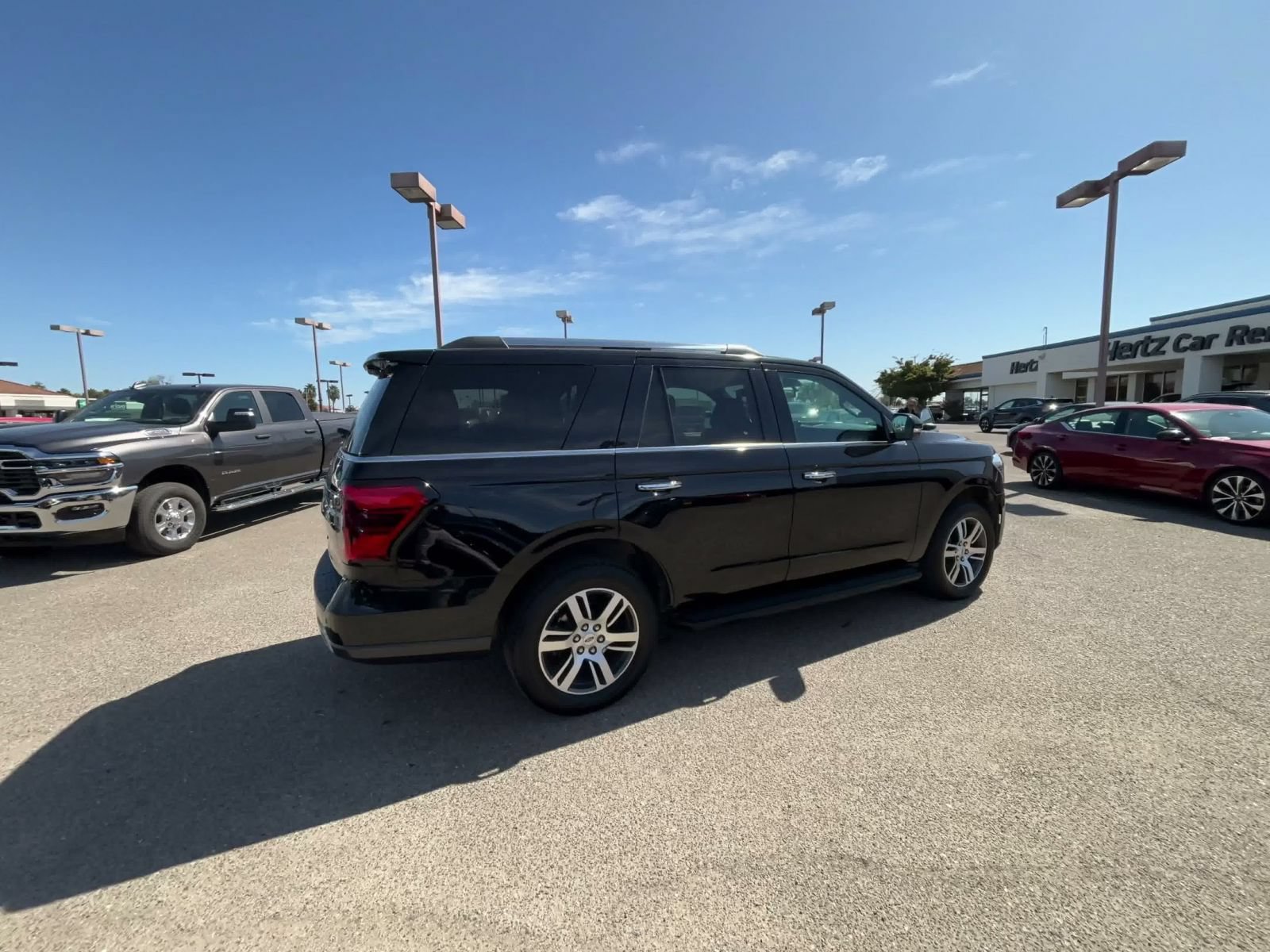 Used 2024 Ford Expedition Limited AWD/4WD image 14