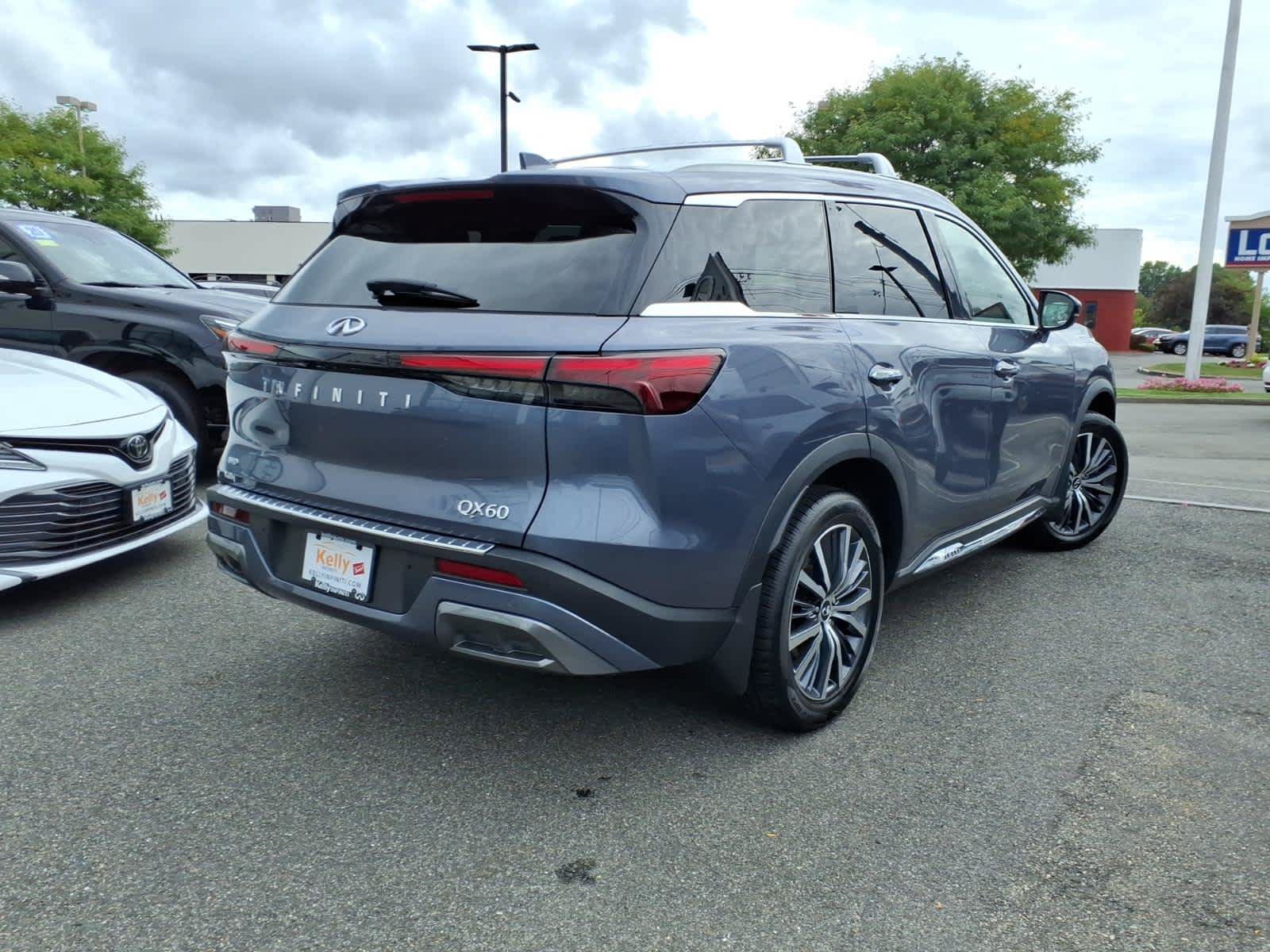 Certified 2023 INFINITI QX60 Sensory w/ Vision Package AWD/4WD image 4