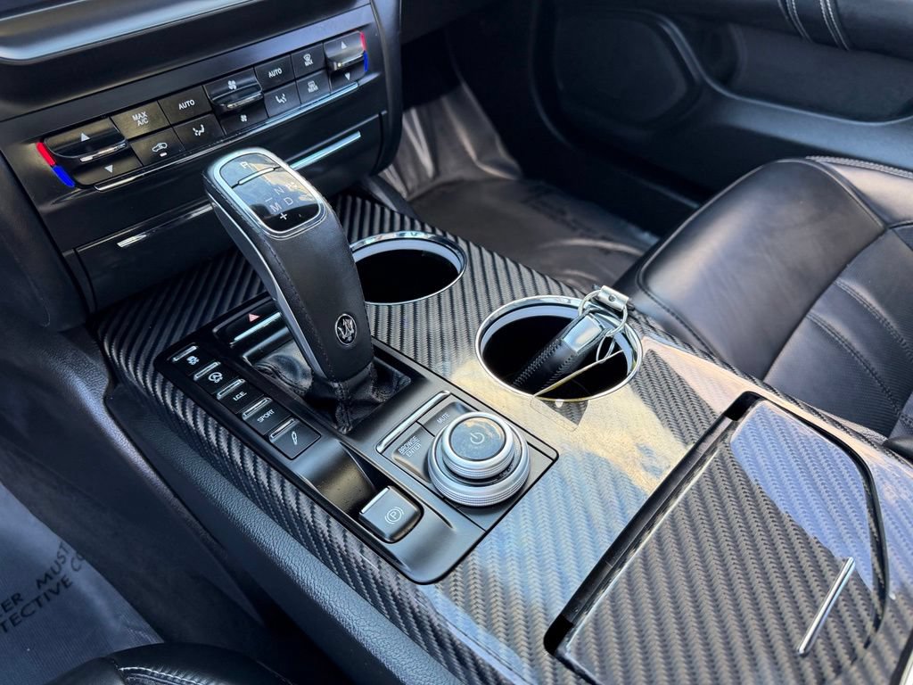 Used 2021 Maserati Ghibli S GranSport Q4 AWD/4WD image 25