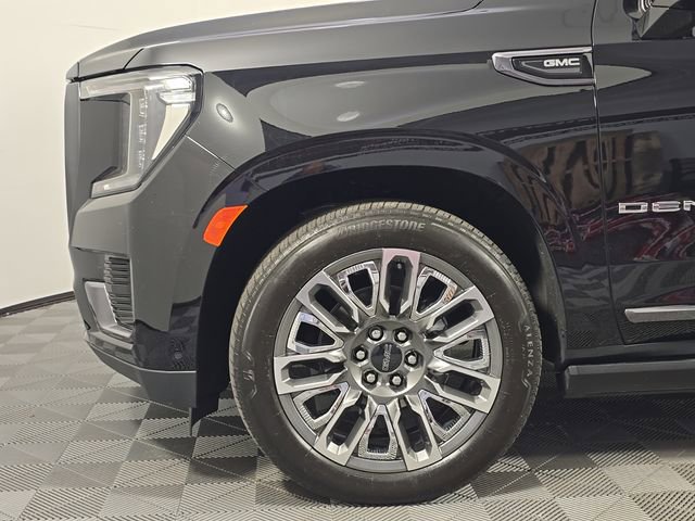 Used 2023 GMC Yukon Denali Ultimate AWD/4WD image 11