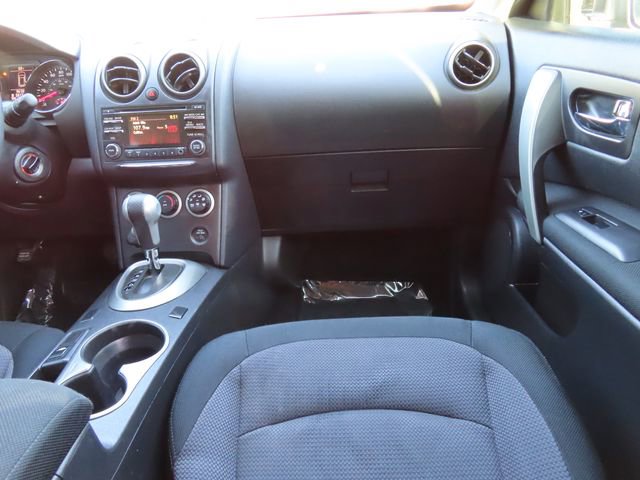 Used 2013 Nissan Rogue SV image 29