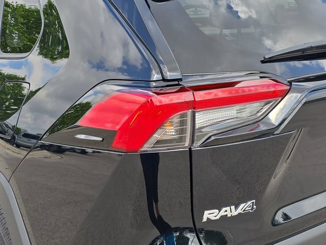 Used 2025 Toyota RAV4 LE image 33