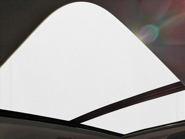 New 2025 Volkswagen Taos SEL image 15