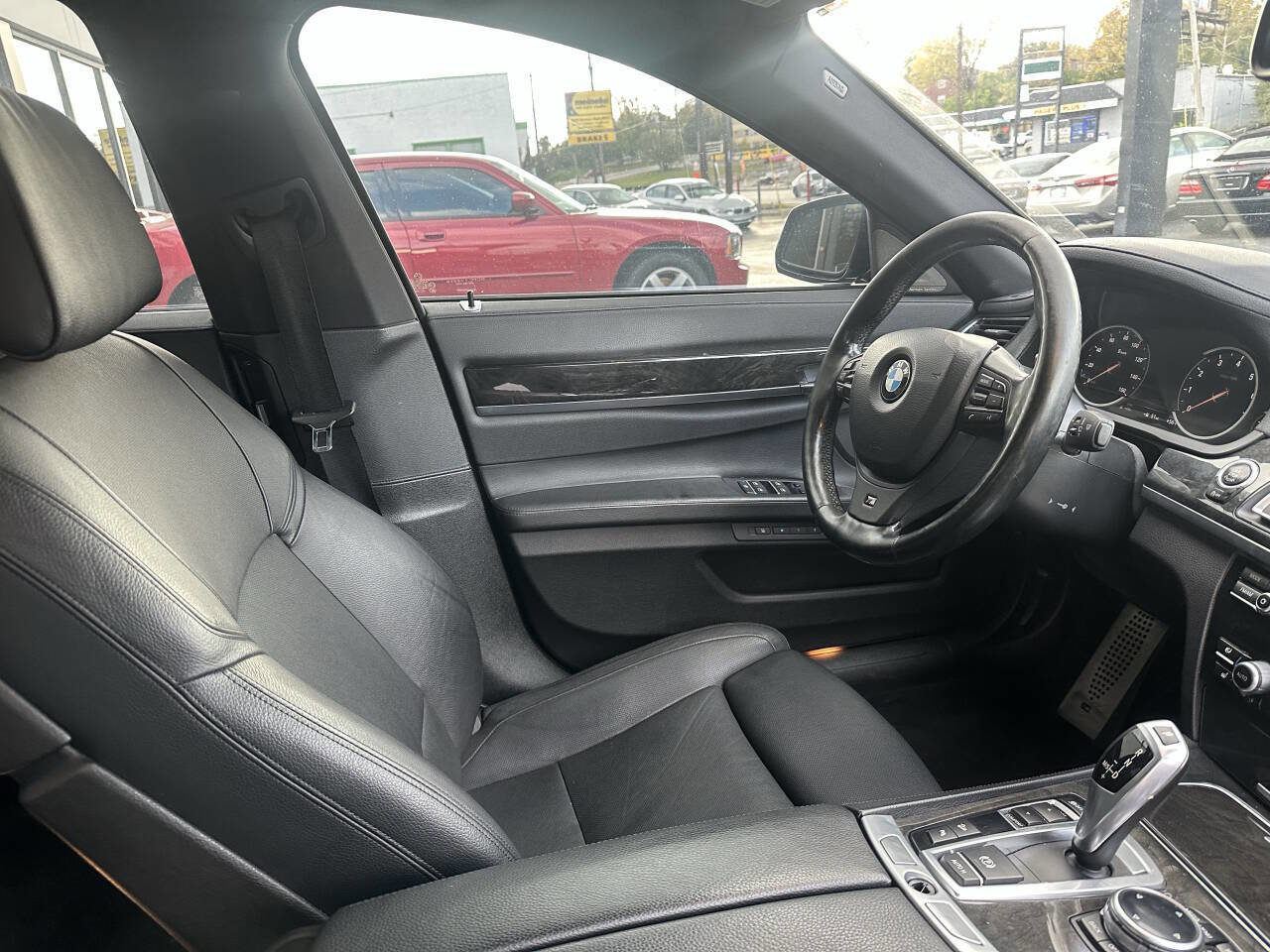 Used 2014 BMW 740Li image 17