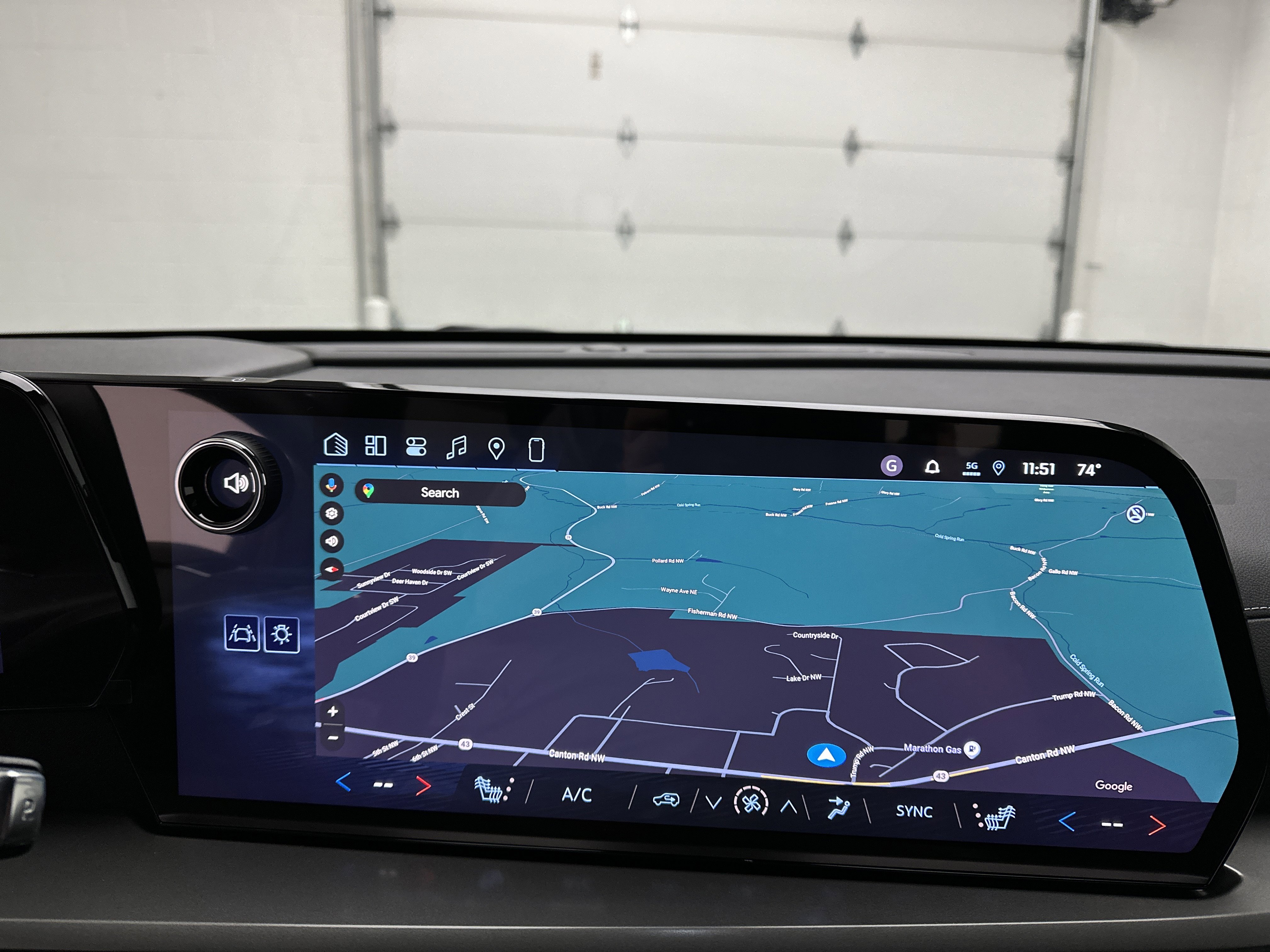 New 2026 Chevrolet Traverse LT w/ Driver Confidence Package image 35