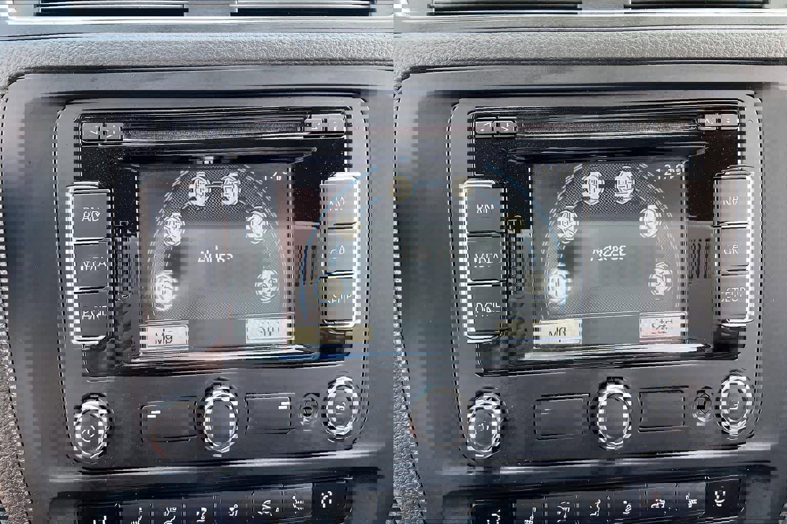 Used 2013 Volkswagen Jetta SEL image 31