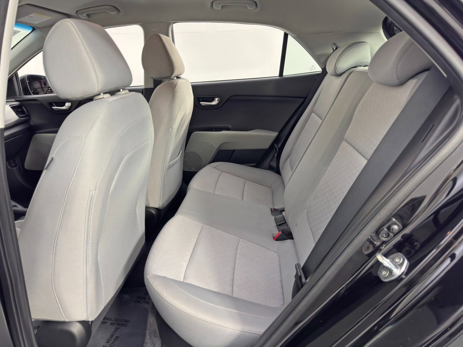 Used 2019 Kia Rio S image 31