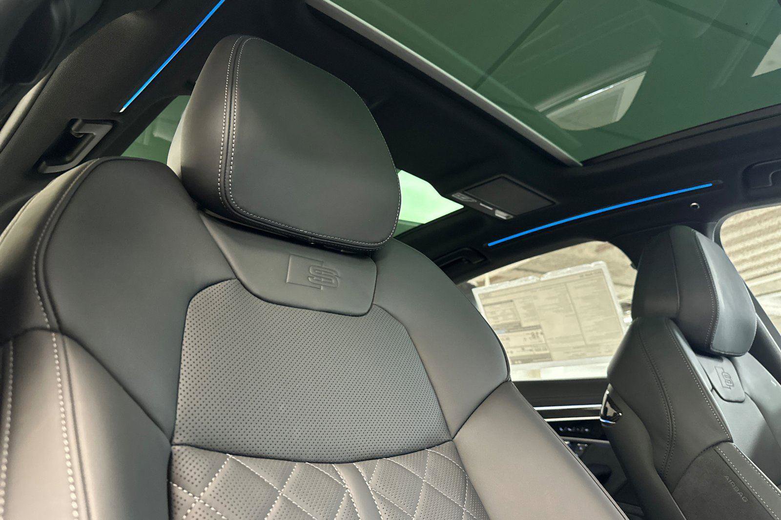 New 2025 Audi S8 image 15
