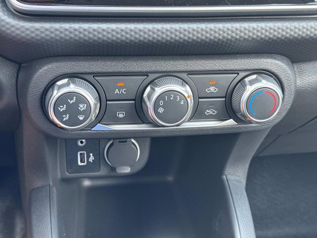 New 2025 Nissan Kicks Play S image 29