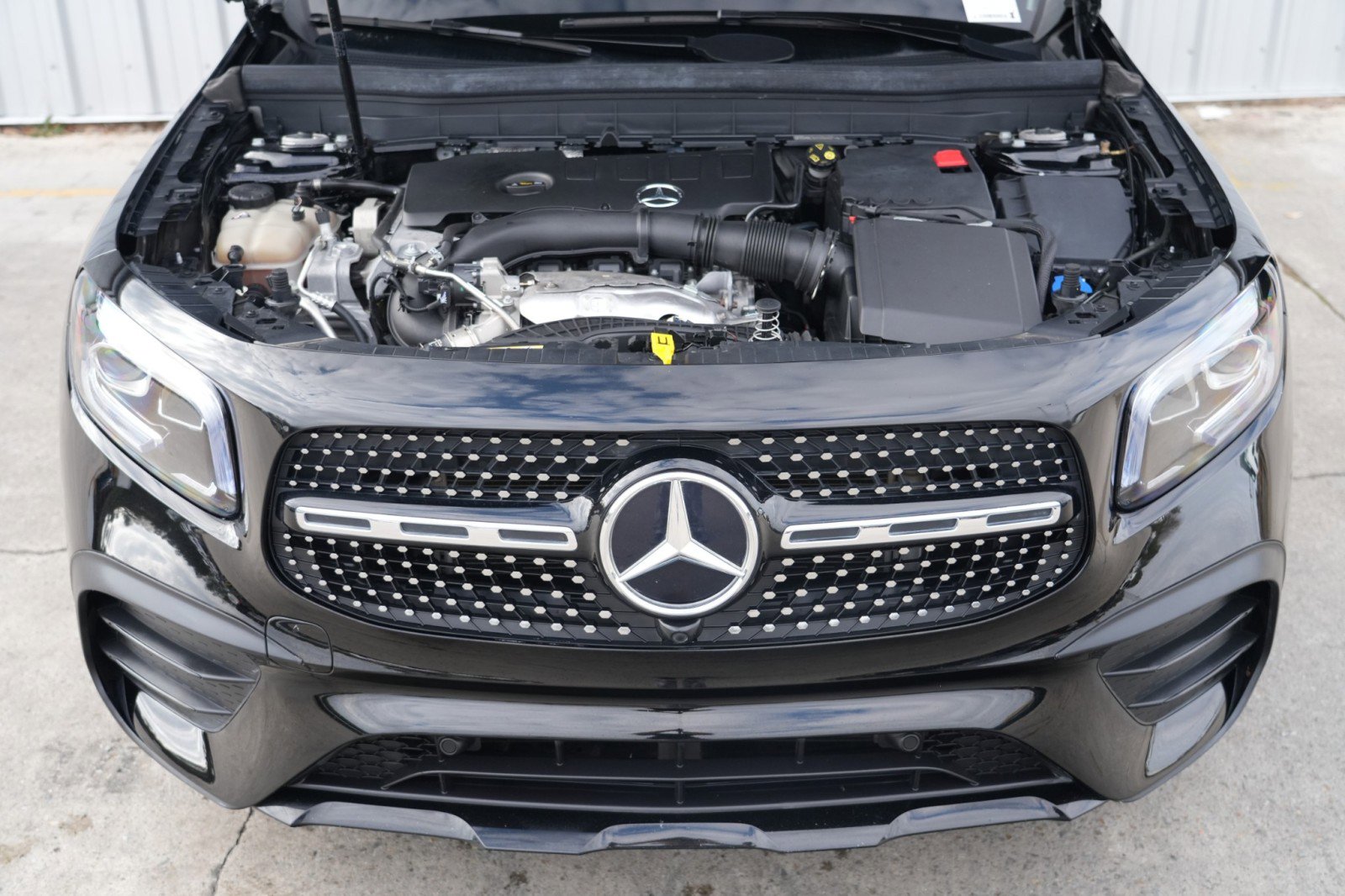 Used 2023 Mercedes-Benz GLB 250 image 7
