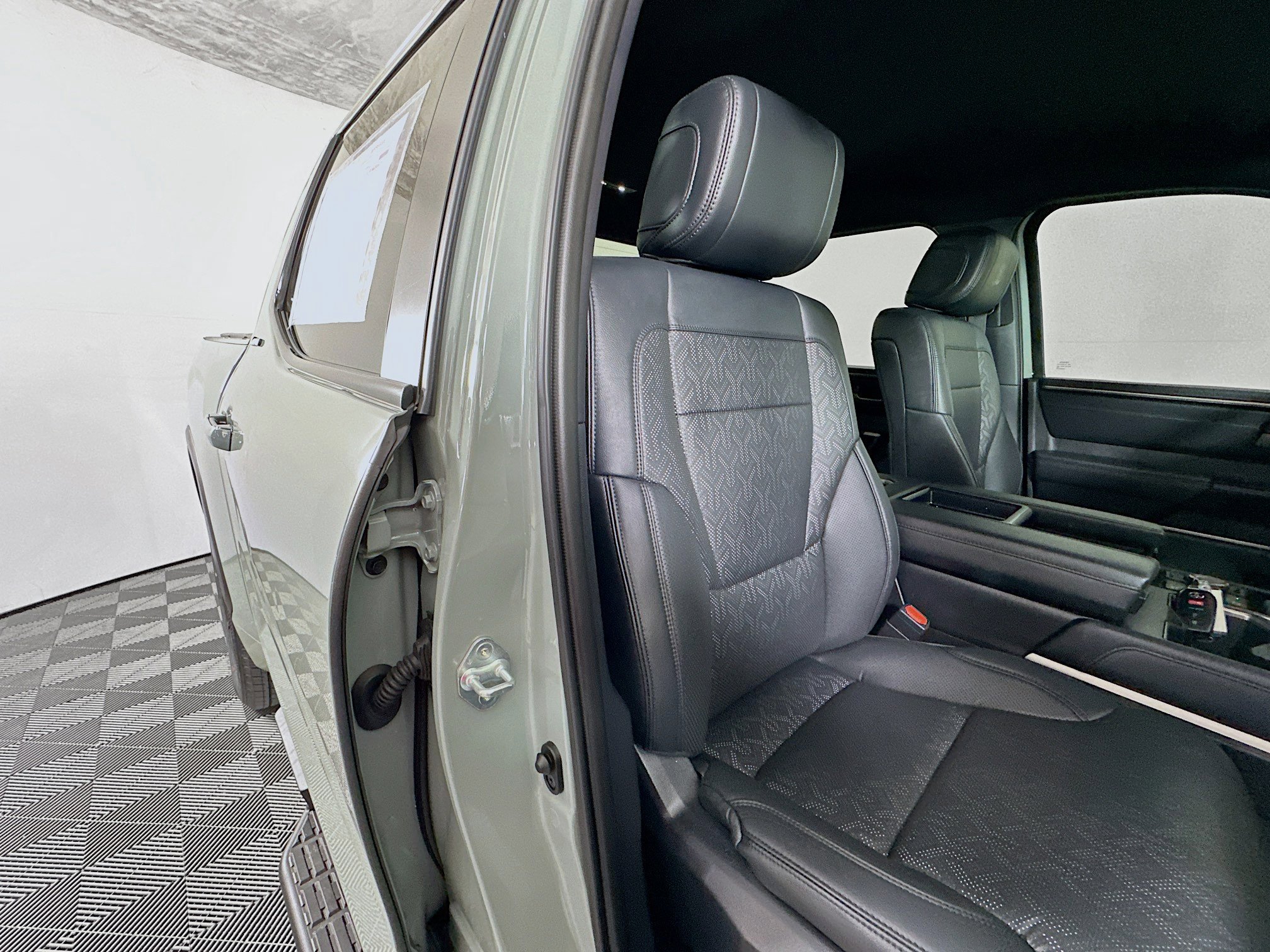 Used 2025 Toyota Tundra Limited w/ TRD Off-Road Package image 28