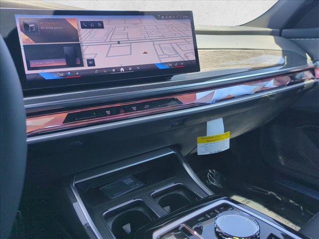 New 2026 BMW 760i xDrive AWD/4WD image 12