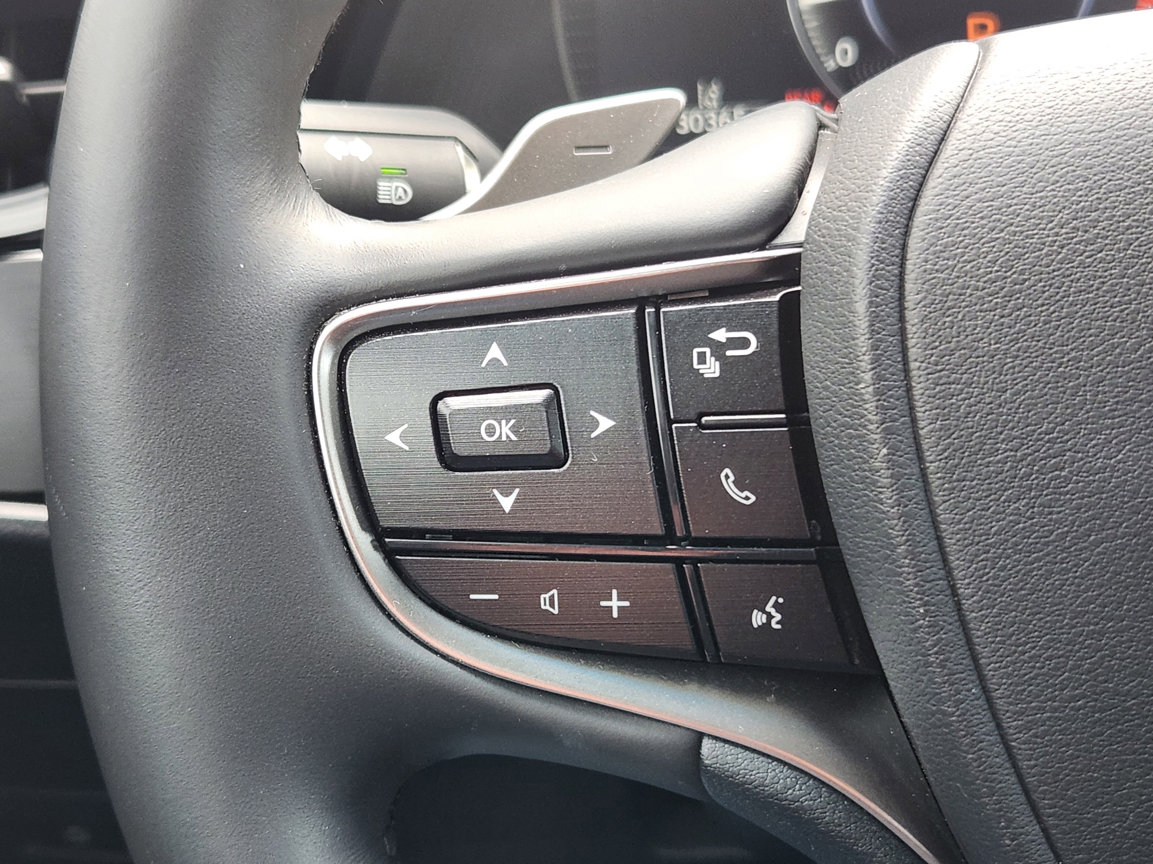 Used 2023 Lexus ES 250 w/ Premium Package image 28