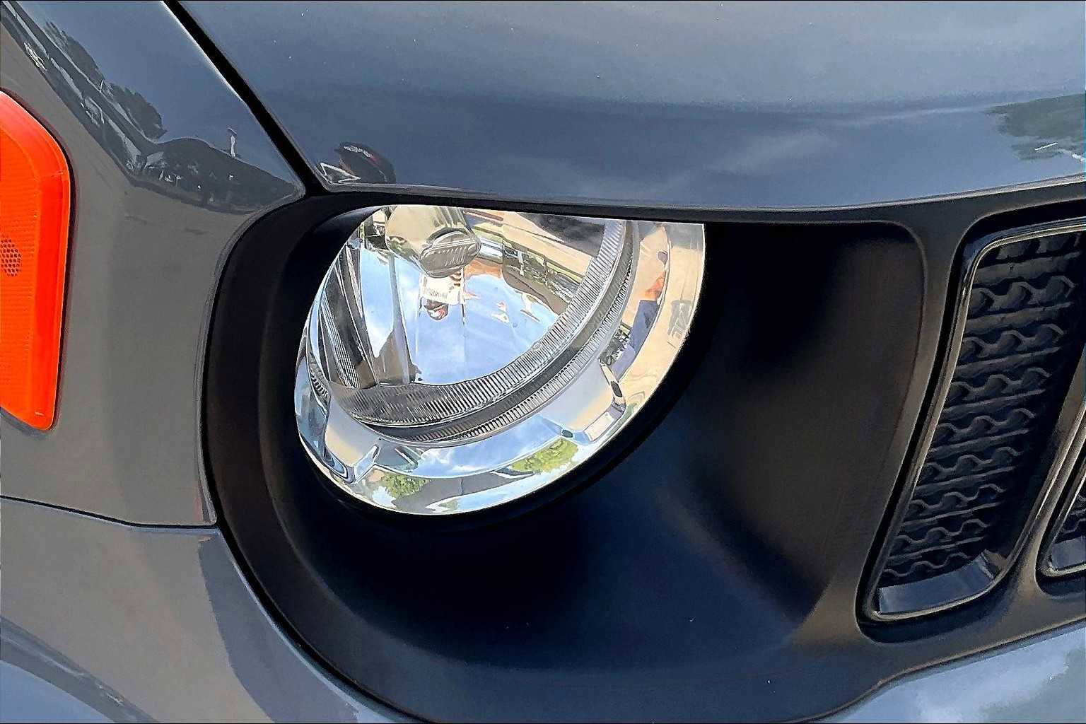 Certified 2022 Jeep Renegade Altitude image 26