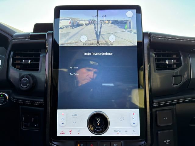 Used 2022 Ford F150 Lightning Platinum image 35