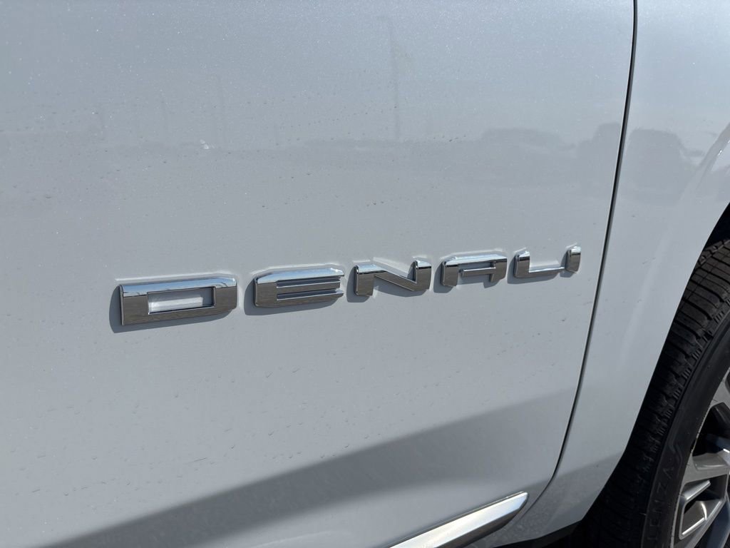 New 2026 GMC Yukon Denali image 16
