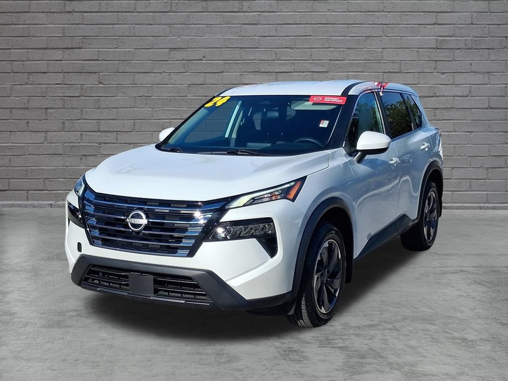 Used 2024 Nissan Rogue SV FWD image 4