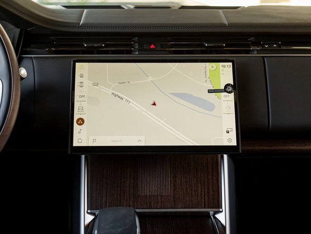 Used 2025 Land Rover Range Rover Long Wheelbase Autobiography image 18