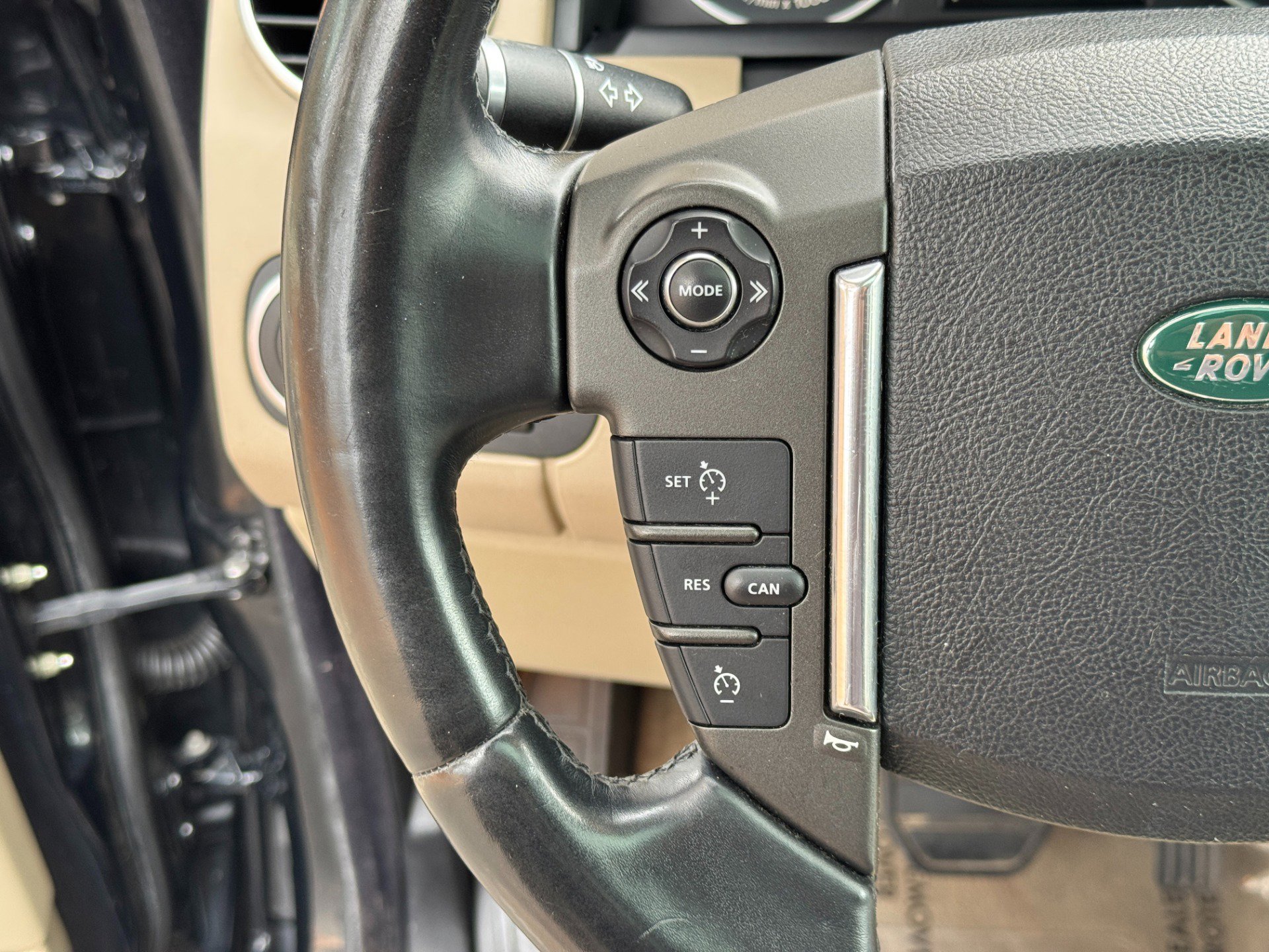 Used 2012 Land Rover LR4 HSE LUX image 28