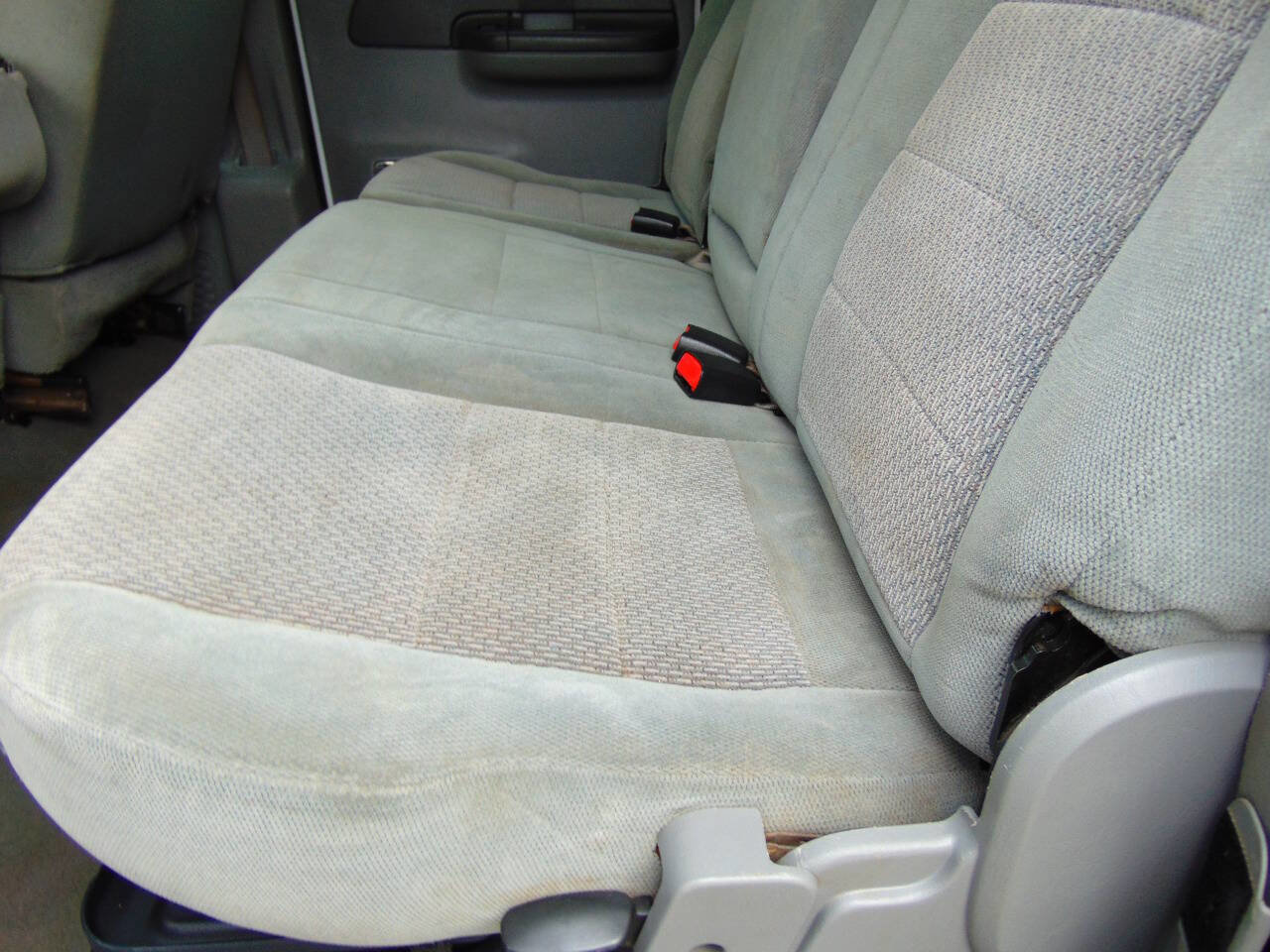 Used 2004 Ford F250 XLT image 11