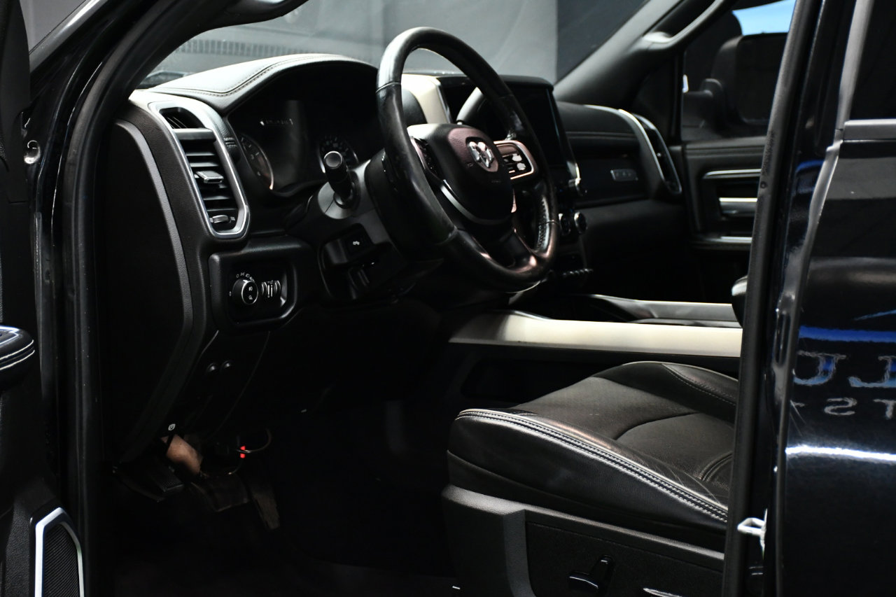 Used 2019 RAM 3500 Laramie w/ Black Appearance Package image 27