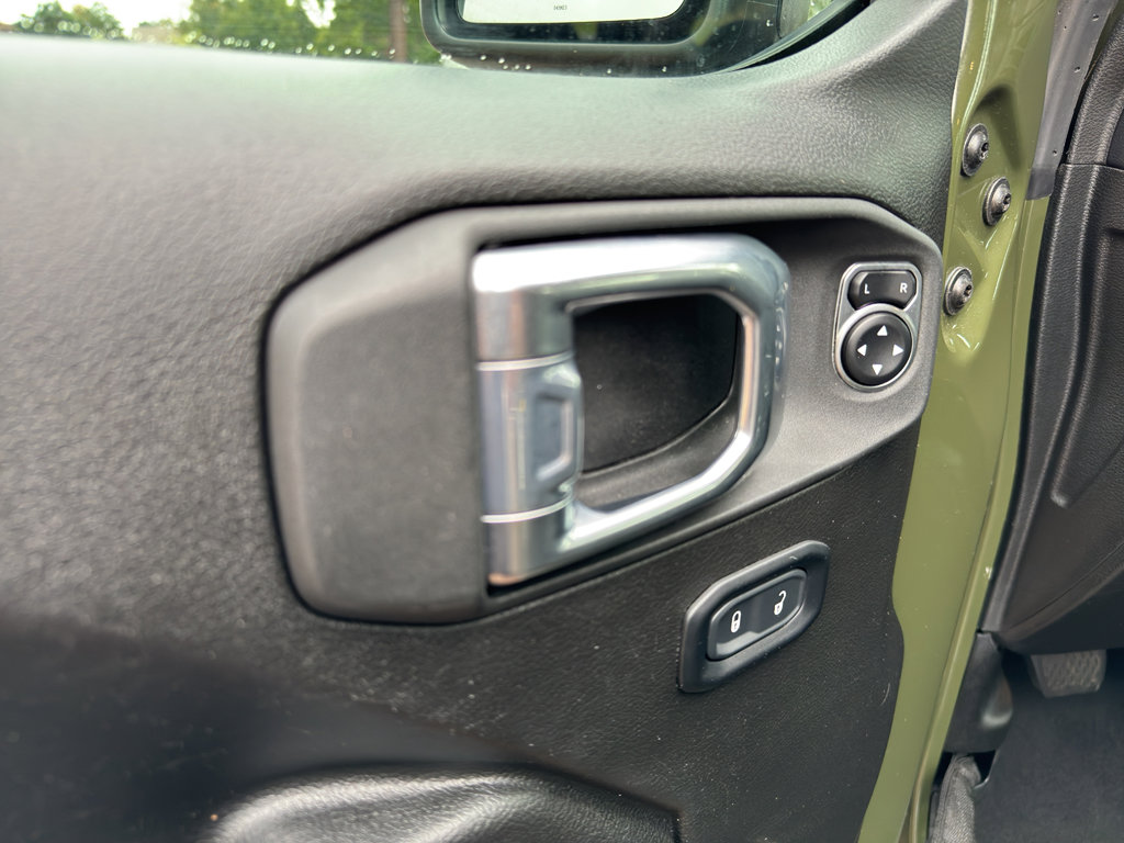 Used 2024 Jeep Wrangler Unlimited Rubicon 4xe image 22