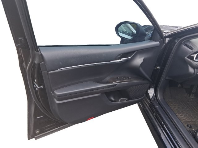 Used 2023 Toyota Camry SE FWD image 11