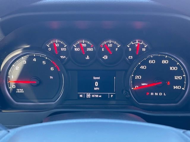 Used 2024 Chevrolet Silverado 2500 Custom w/ Custom Value Package image 8