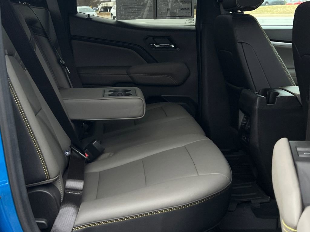 Used 2024 Chevrolet Colorado ZR2 w/ ZR2 Convenience Package III image 14
