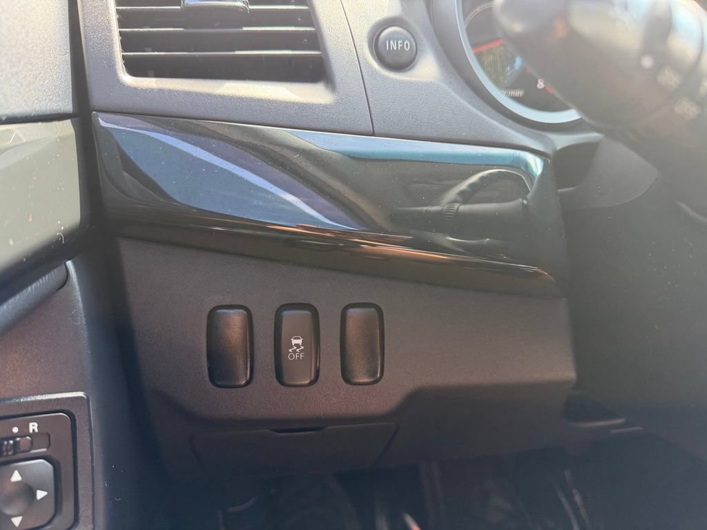 Used 2017 Mitsubishi Lancer AWD Sedan image 24