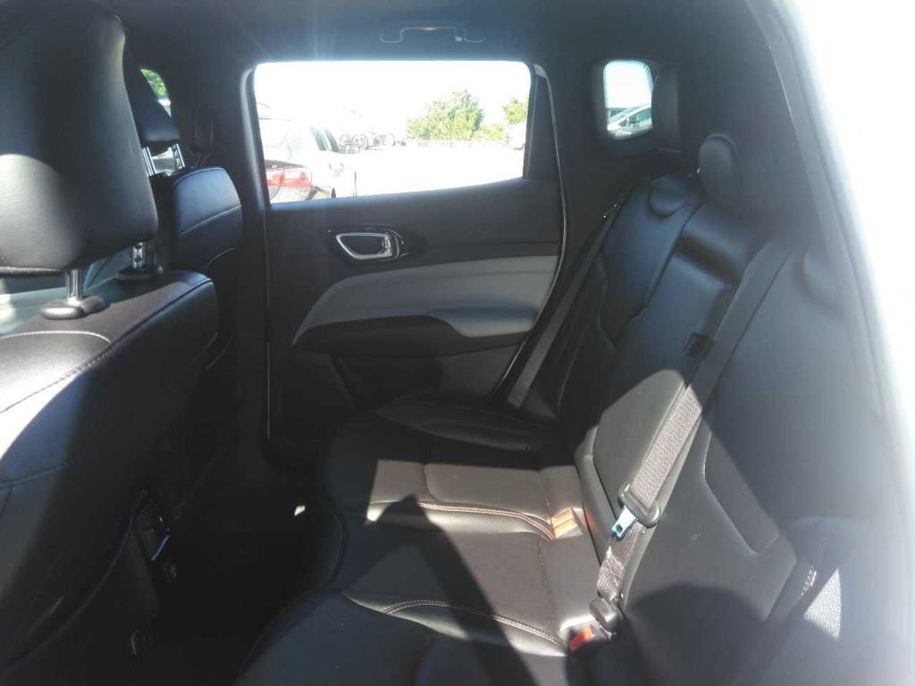 Used 2024 Jeep Compass Limited AWD/4WD image 6