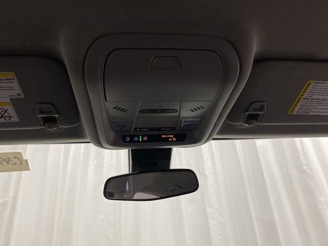 Used 2020 Chevrolet Equinox LT image 25