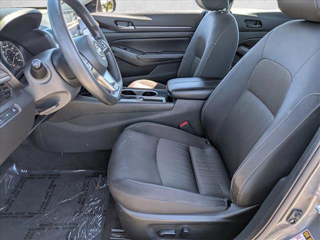 Used 2024 Nissan Altima 2.5 SV FWD image 22