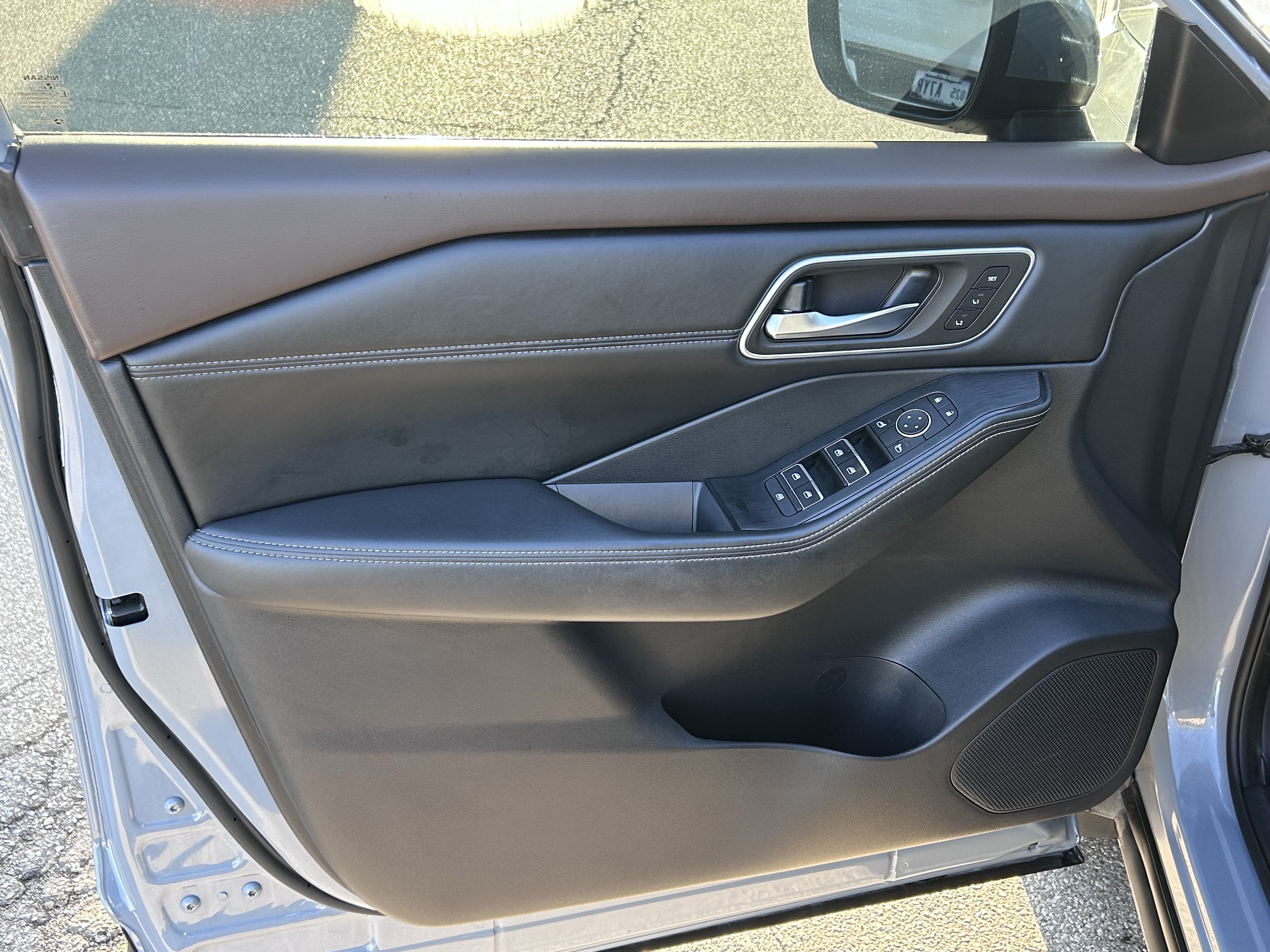 Used 2021 Nissan Rogue SL FWD image 11