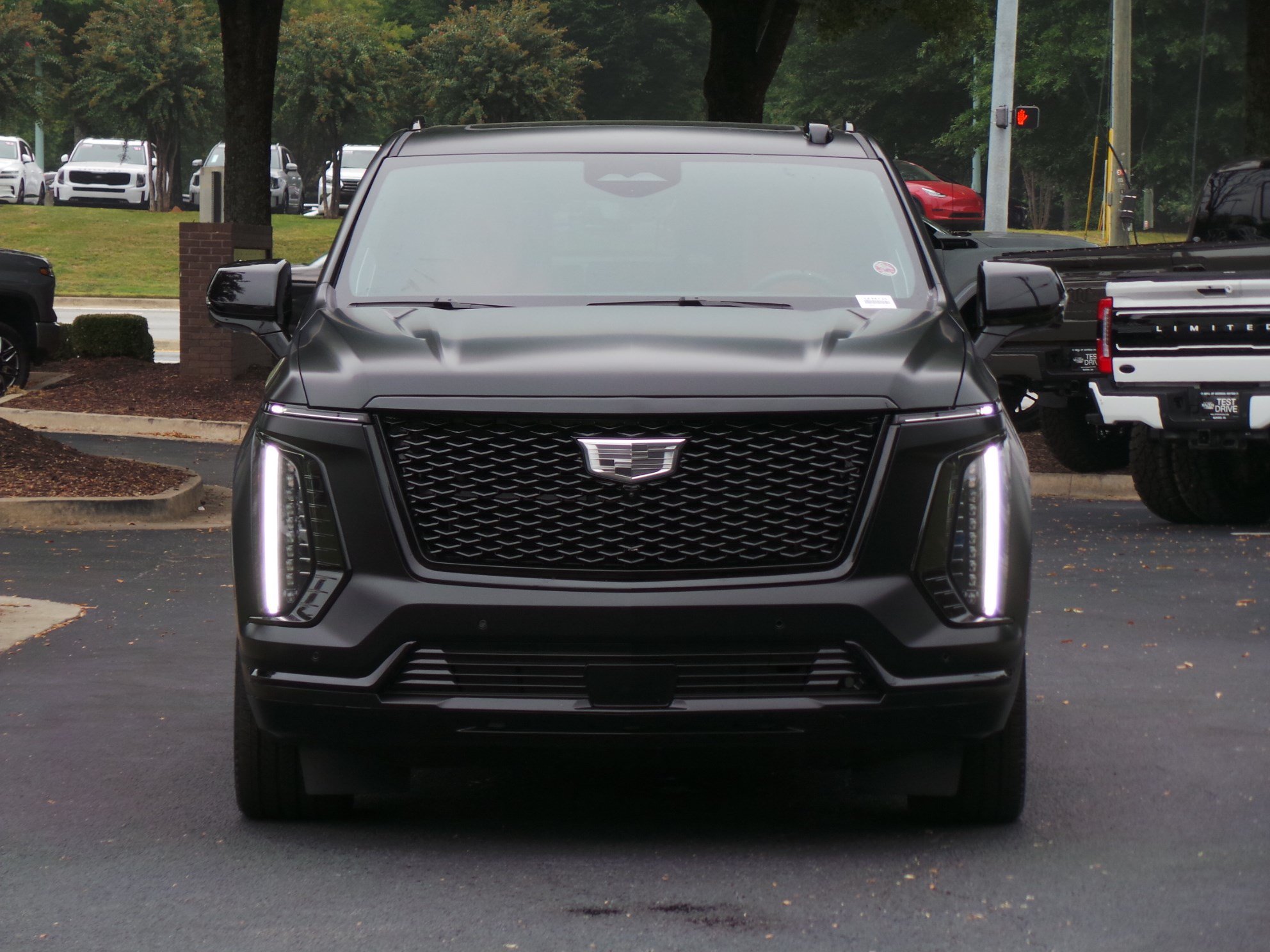 Used 2026 Cadillac Escalade Platinum Sport w/ LPO, ONYX Package AWD/4WD image 29