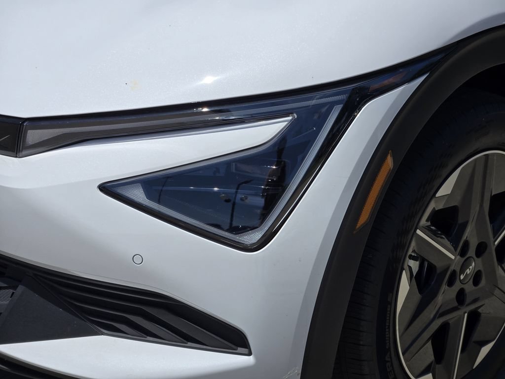 New 2026 Kia EV6 2WD image 6