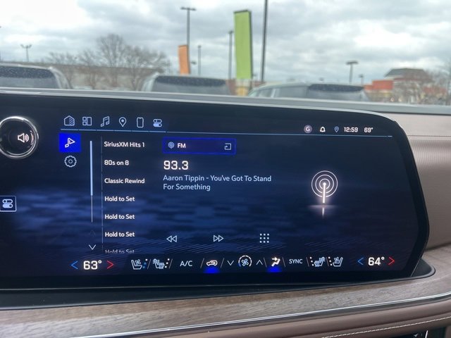 Certified 2025 Chevrolet Suburban High Country image 26